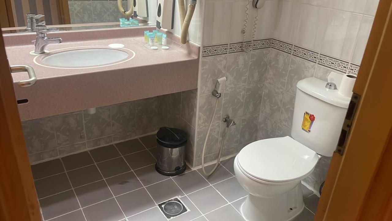 דובאי Sun & Sands Hotel Llc מראה חיצוני תמונה